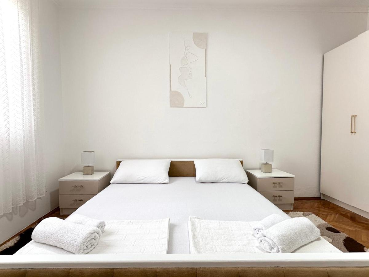 Apartment D-Moll Sutomore Esterno foto